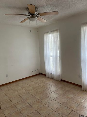 1019 Powers, Tyler, TX 75701