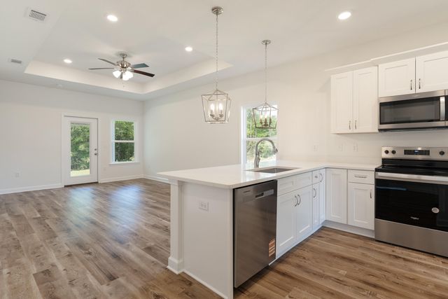 968 Texas Parkway, Crestview, FL 32536