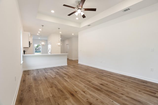 968 Texas Parkway, Crestview, FL 32536