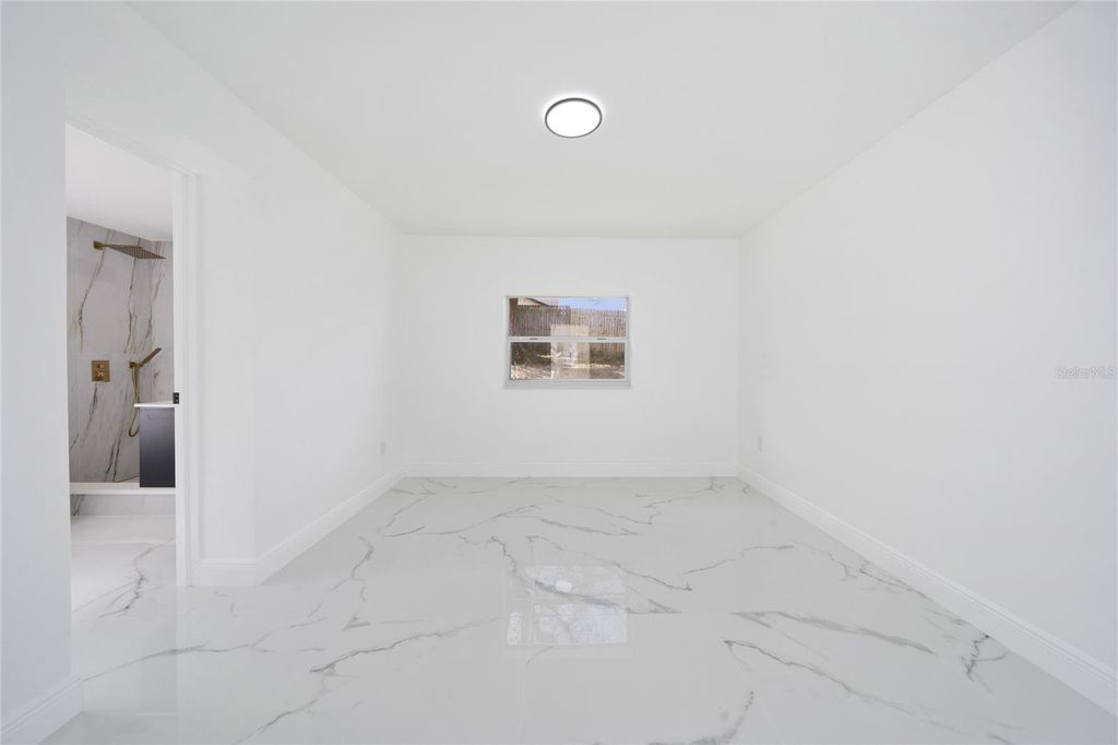 Image 20 of property listing at 5670 BRECKENRIDGE CIRCLE, Orlando, FL 32818