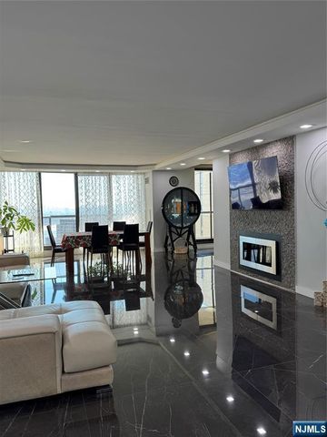 900 Palisade Avenue 2201, Fort Lee, NJ 07024