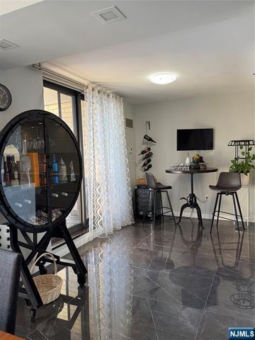 900 Palisade Avenue 2201, Fort Lee, NJ 07024