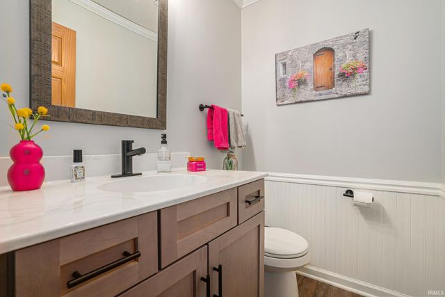 54454 Heron Cove Lane, Elkhart, IN 46516