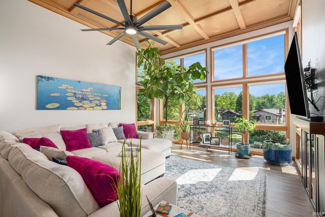 54454 Heron Cove Lane, Elkhart, IN 46516