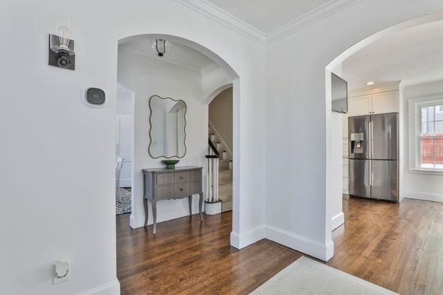 1185 Brook Rd, Milton, MA 02186