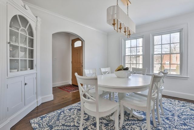 1185 Brook Rd, Milton, MA 02186