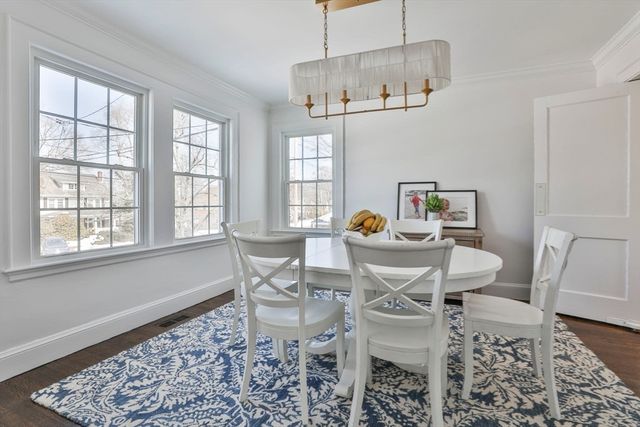 1185 Brook Rd, Milton, MA 02186