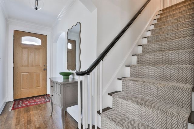 1185 Brook Rd, Milton, MA 02186