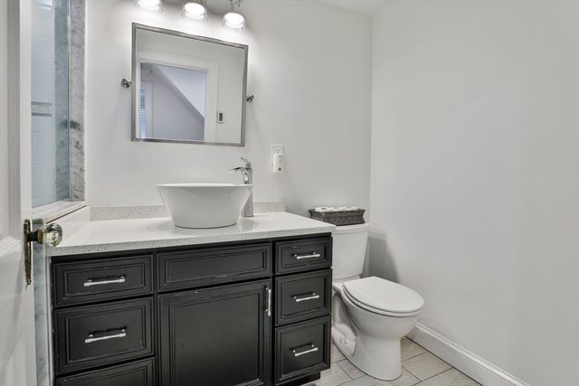 1185 Brook Rd, Milton, MA 02186