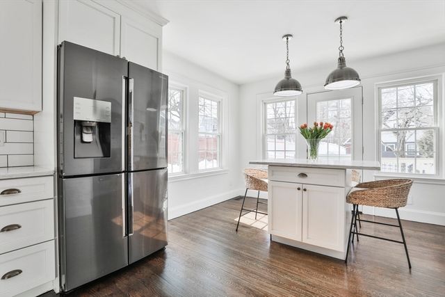 1185 Brook Rd, Milton, MA 02186