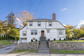 1185 Brook Rd, Milton, MA 02186