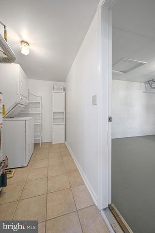 208 GRINDING WHEEL DR, Dover, DE 19904