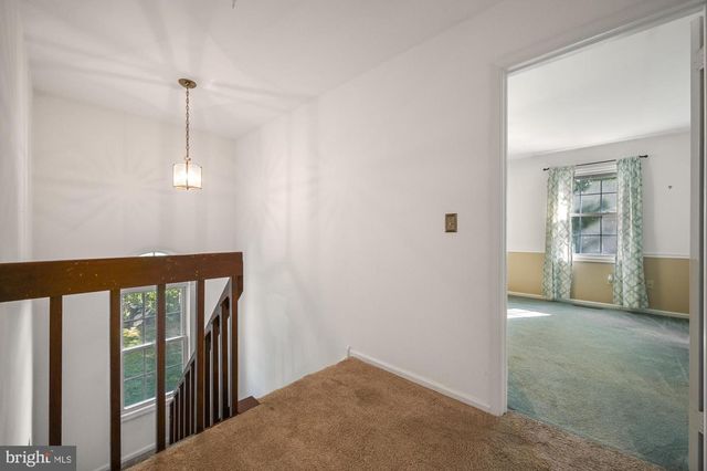 208 GRINDING WHEEL DR, Dover, DE 19904