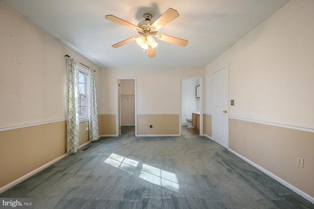 208 GRINDING WHEEL DR, Dover, DE 19904