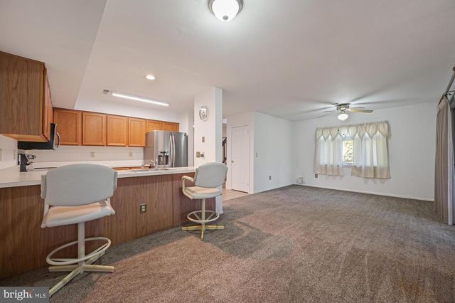 208 GRINDING WHEEL DR, Dover, DE 19904