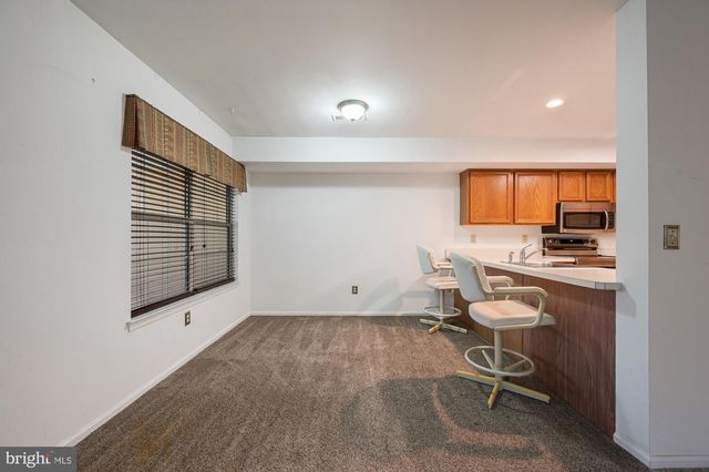 208 GRINDING WHEEL DR, Dover, DE 19904