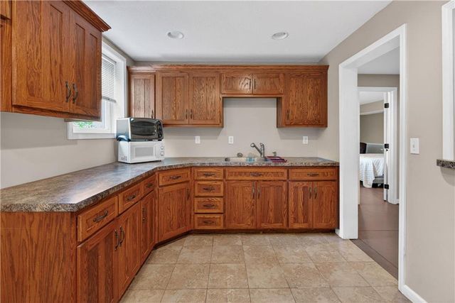 3100 E 303rd Street, Cleveland, MO 64734