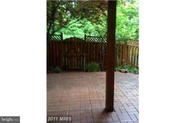 8502 HARVEST OAK DR, Vienna, VA 22182