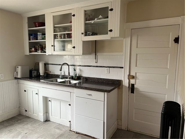 17 Forest Avenue, Cranston, RI 02910