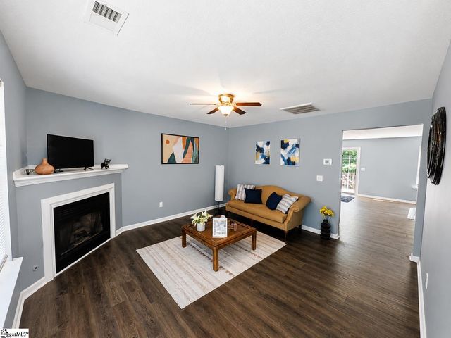 213 Kingscreek Drive, Greer, SC 29650