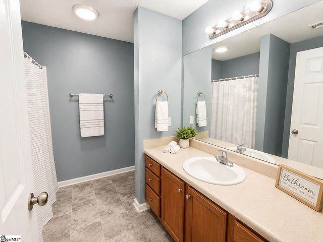 213 Kingscreek Drive, Greer, SC 29650