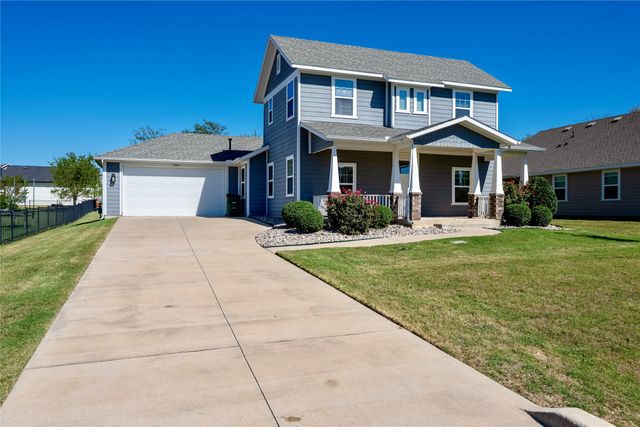 1341 Greenfield Drive, Gainesville, TX 76240