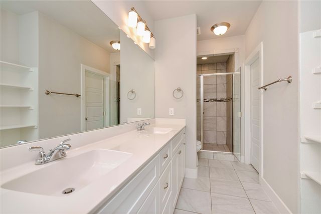 1341 Greenfield Drive, Gainesville, TX 76240