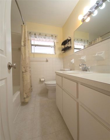 6220 5TH AVENUE S, St Petersburg, FL 33707