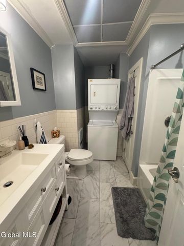 208 Elm Street, Albany, NY 12202