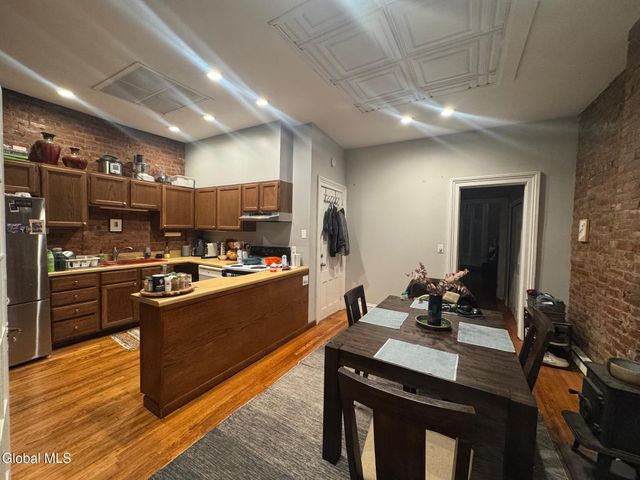 208 Elm Street, Albany, NY 12202