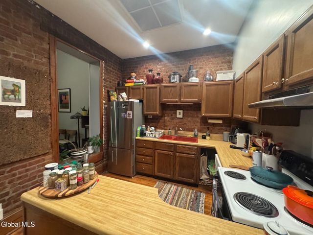 208 Elm Street, Albany, NY 12202