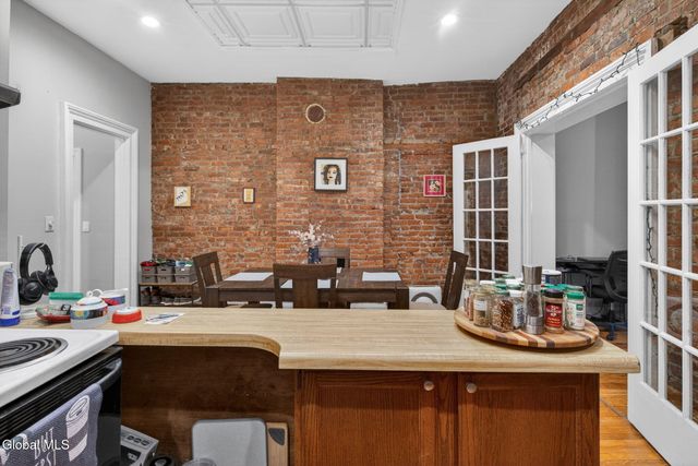 208 Elm Street, Albany, NY 12202