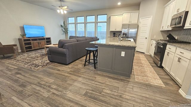 9304 Aggie, San Antonio, TX 78254