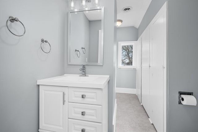 515 Route 28, Harwich, MA 02645