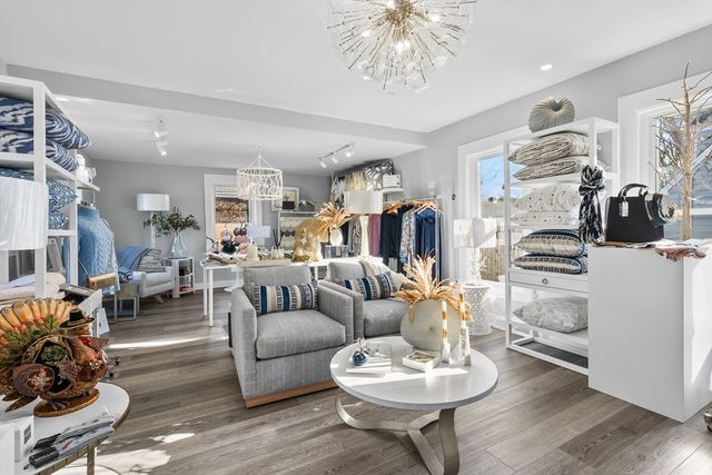 515 Route 28, Harwich, MA 02645