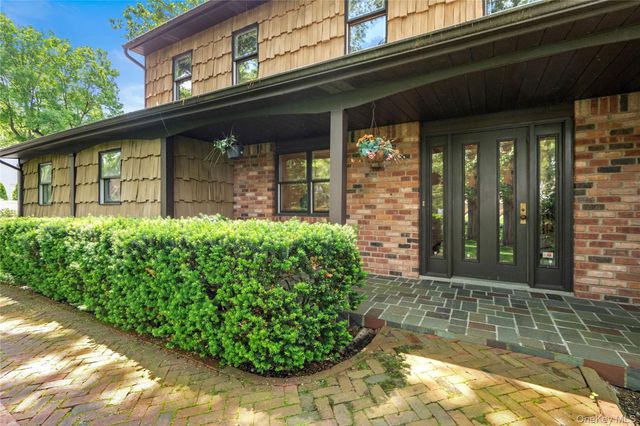 5 Simon Court, East Northport, NY 11731