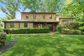 5 Simon Court, East Northport, NY 11731