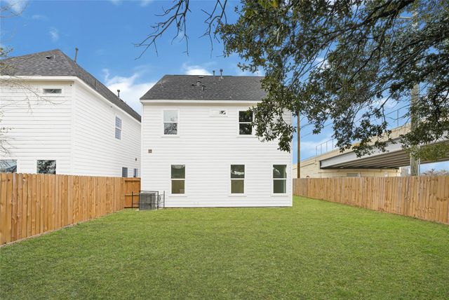 9334 Waller Street, Houston, TX 77012