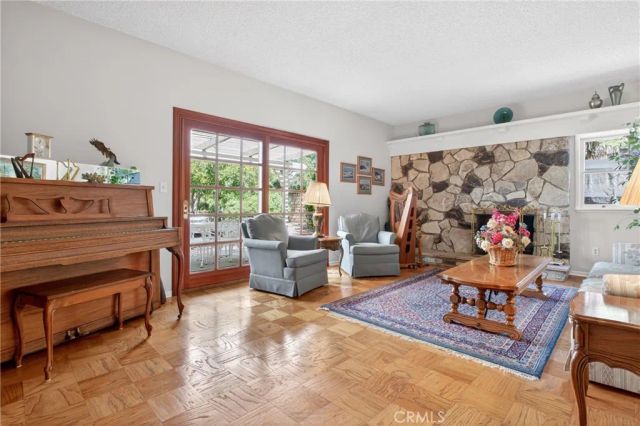 10553 Limerick Avenue, Chatsworth, CA 91311