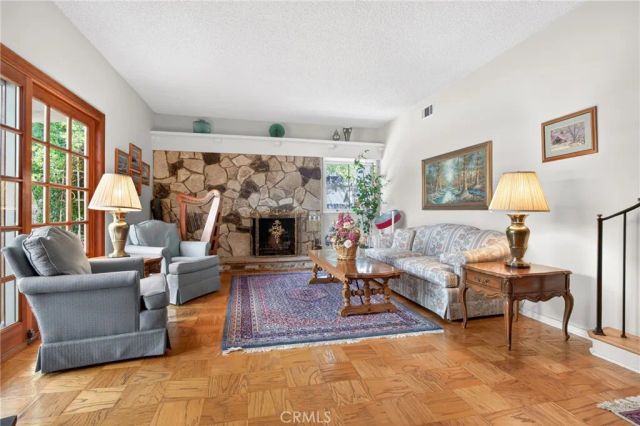 10553 Limerick Avenue, Chatsworth, CA 91311