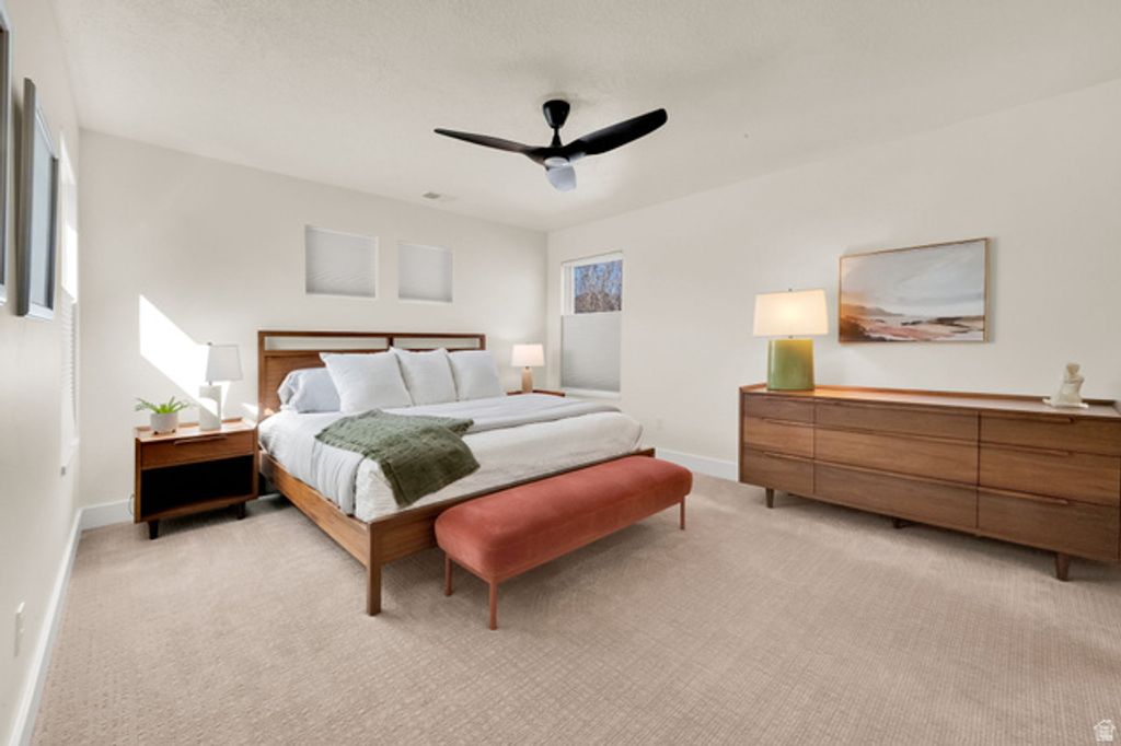 Image 15 of property listing at 11676 S HARVEST RAIN AVE, South Jordan, UT 84009