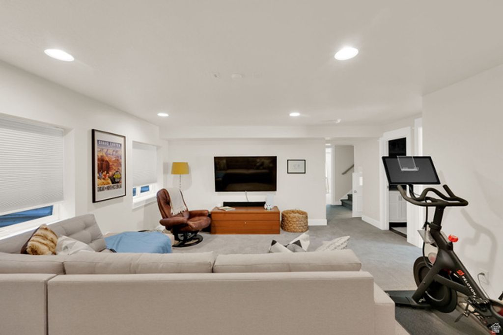 Image 24 of property listing at 11676 S HARVEST RAIN AVE, South Jordan, UT 84009