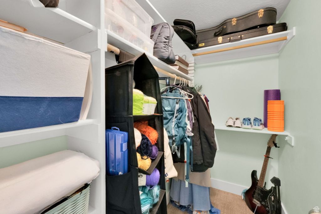 Image 30 of property listing at 11676 S HARVEST RAIN AVE, South Jordan, UT 84009