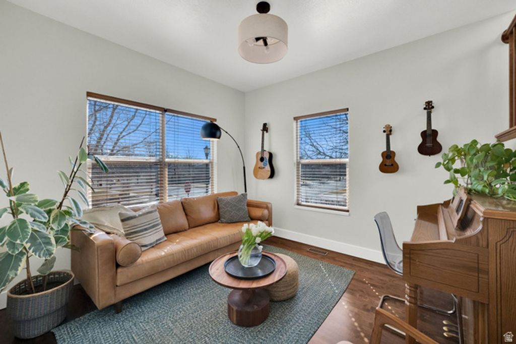 Image 6 of property listing at 11676 S HARVEST RAIN AVE, South Jordan, UT 84009