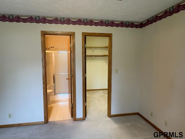 2300 Lynnridge Place, Lincoln, NE 68521