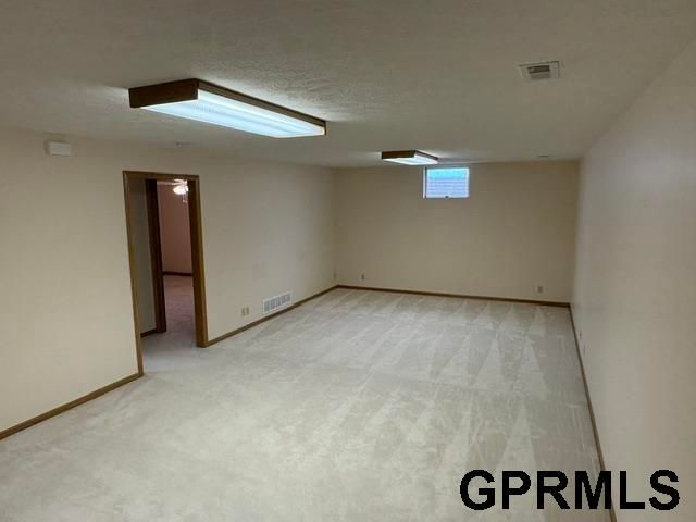 2300 Lynnridge Place, Lincoln, NE 68521