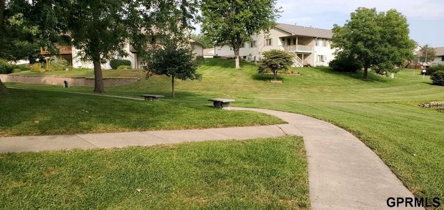 2300 Lynnridge Place, Lincoln, NE 68521
