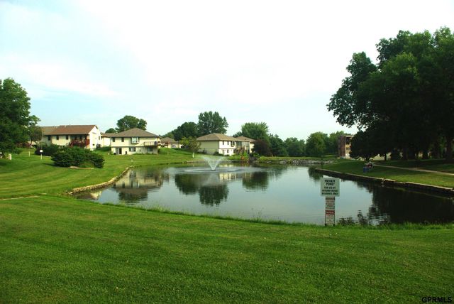 2300 Lynnridge Place, Lincoln, NE 68521