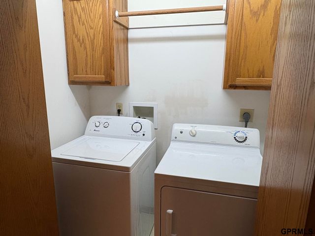 2300 Lynnridge Place, Lincoln, NE 68521