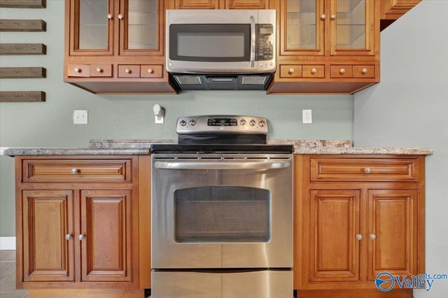 101 Mickelo Lane, Madison, AL 35758